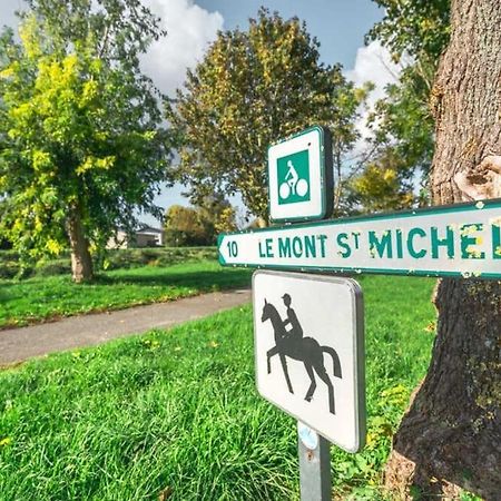 La Parenthese Amoureuse Pontorson Exteriör bild